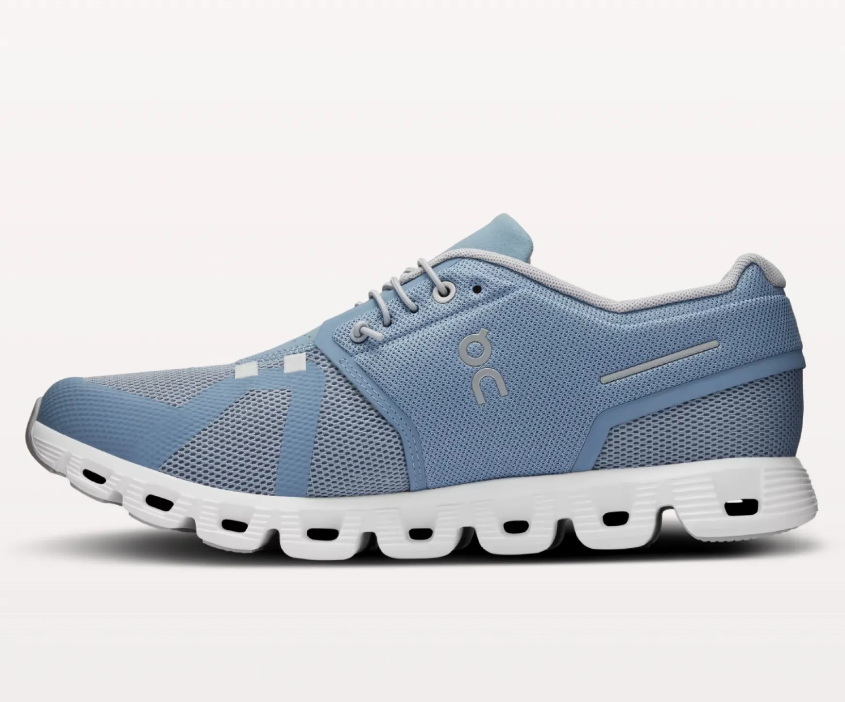 CLOUD5 MEN CHAMBRAY/WHITE