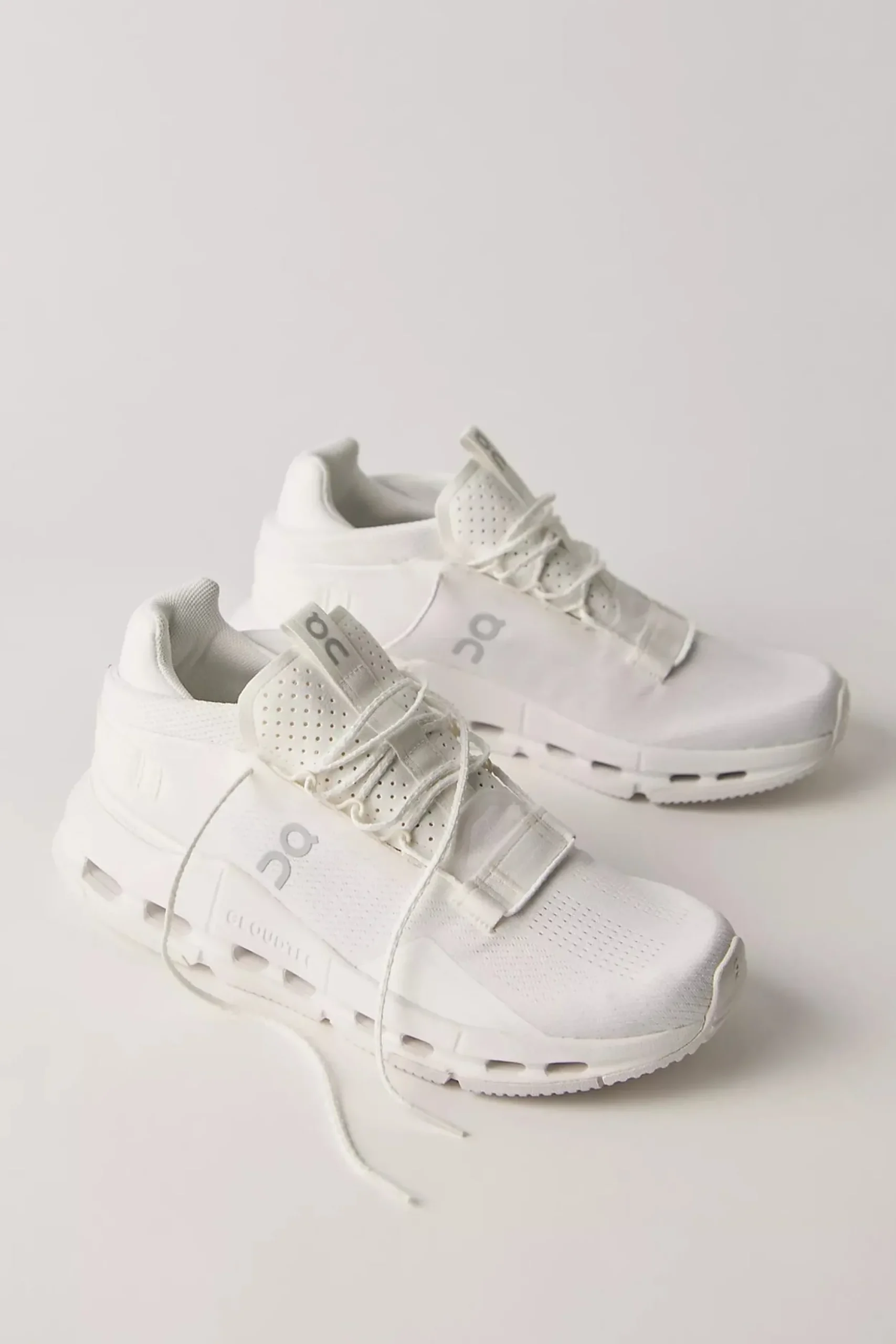 CLOUDNOVA2 WOMEN WHITE