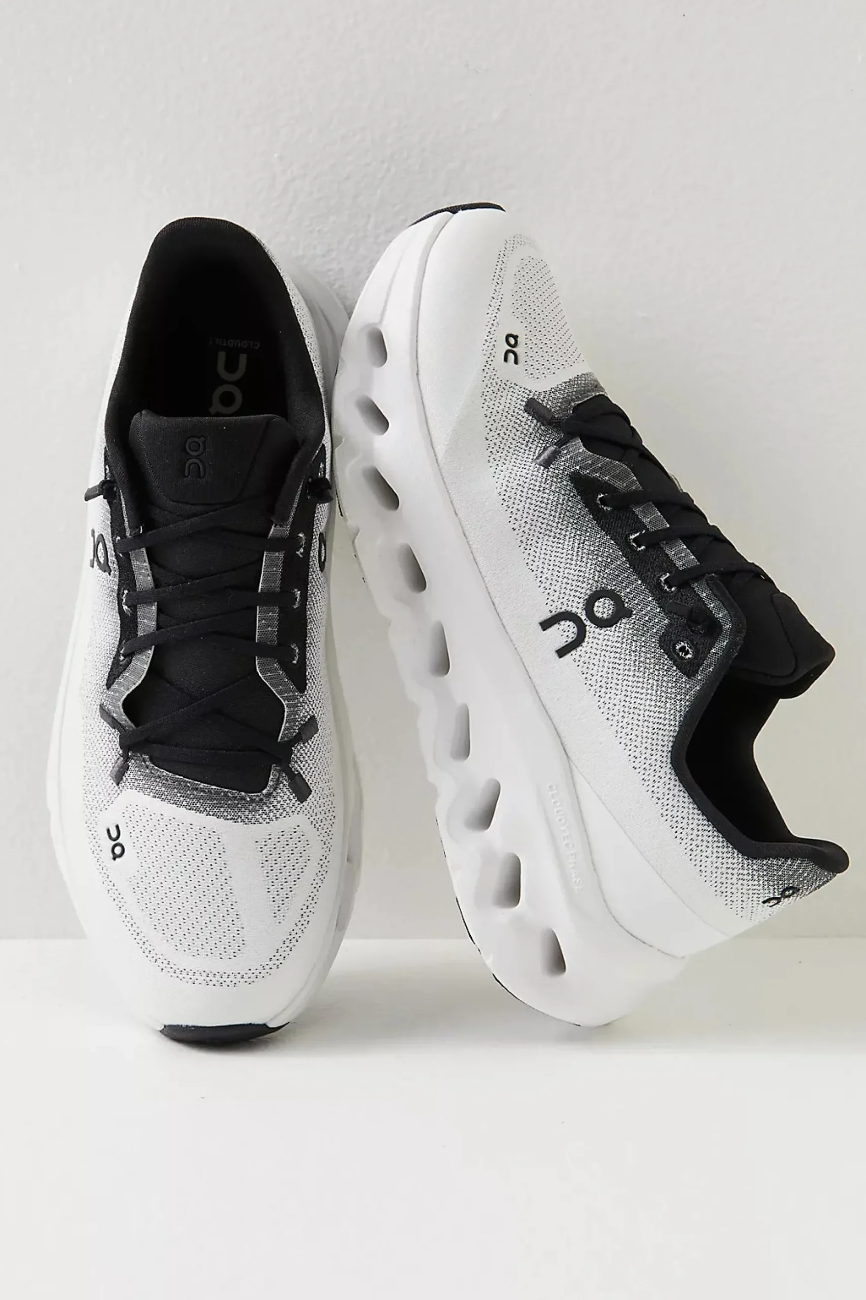 CLOUDTILT MEN BLACK/IVORY