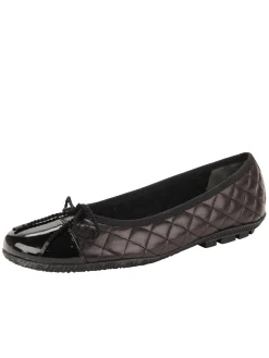 COZY BLK PATENT TOE/BLK