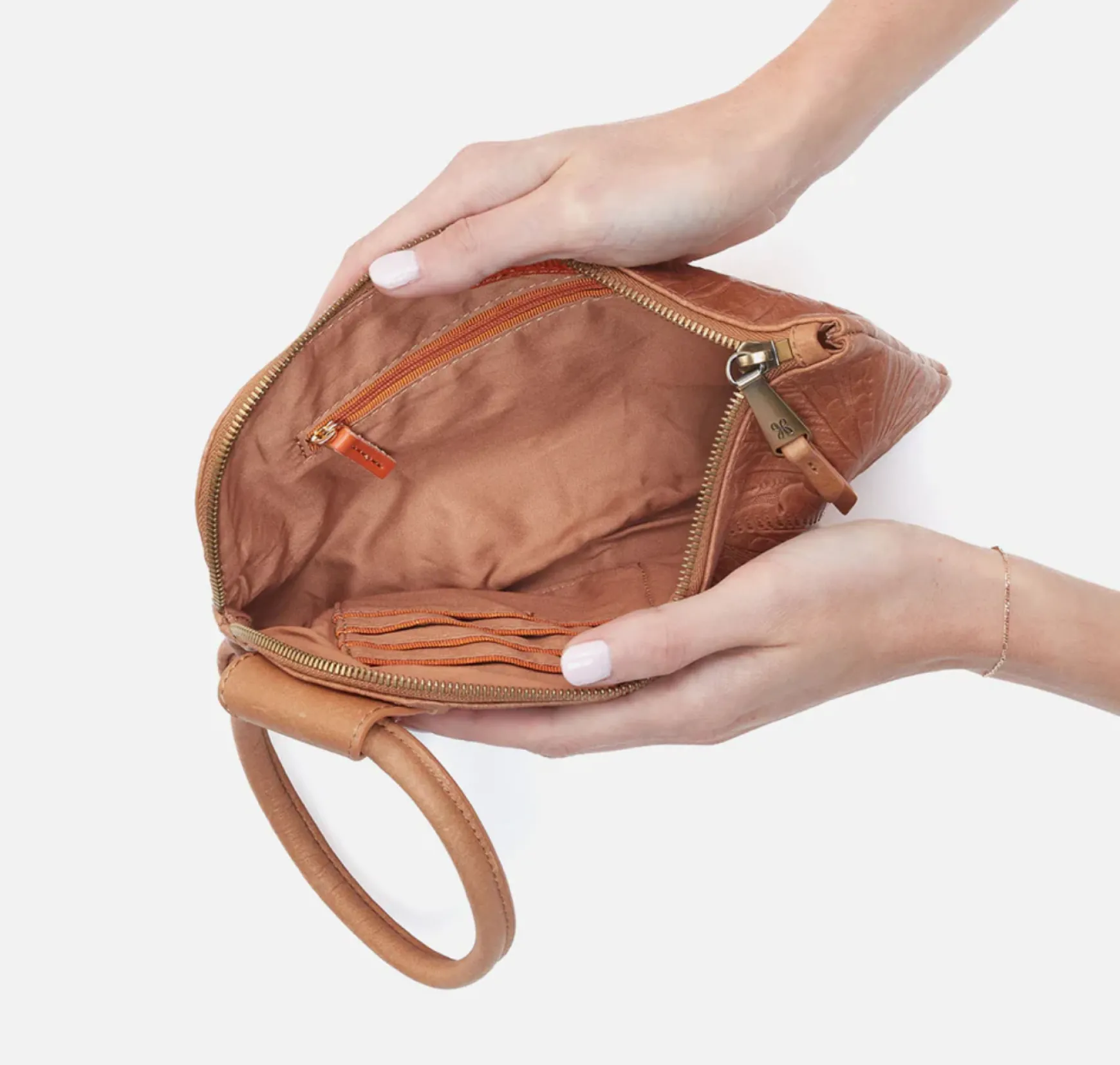 HOBO SABLE EMBOSSED SADDLE
