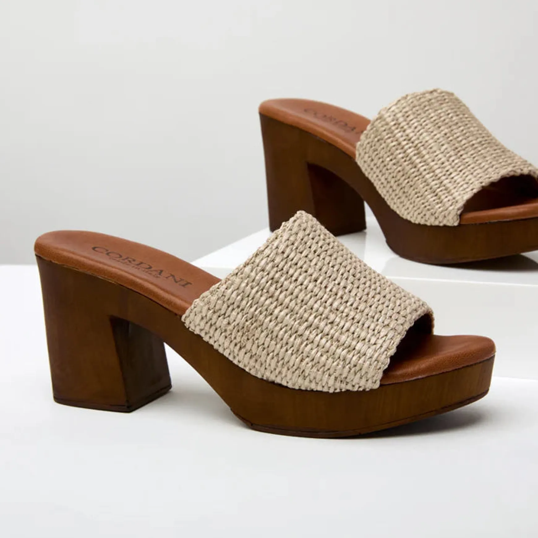 WAYLIN BEIGE RAFFIA